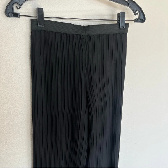 NWOT Alquema 3/4 Palazzo Pants Wide Leg Pleated Cropped Black Casual Women’s Sm - Picture 9 of 11